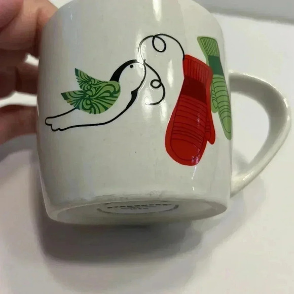 Starbucks 2011 Christmas Bird and Mitten mug 10fl oz - Picture 2 of 6